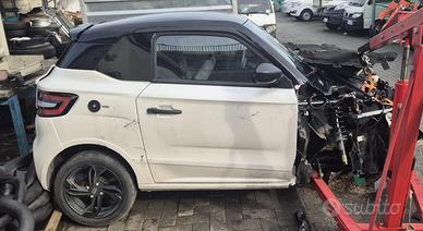 LIGIER JS50 KM 3000 CON ARIA CONDIZIONATA 2025