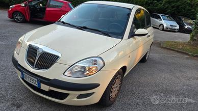 Lancia Ypsilon 1.2 Neopatentati 104600Km Euro4