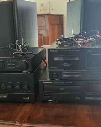 Impianto stereo Technics