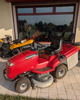 Trattorino tagliaerba Honda 