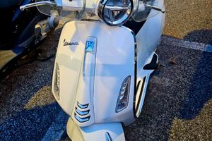Vespa 150 primavera 2020 cn bauletto e schienalino