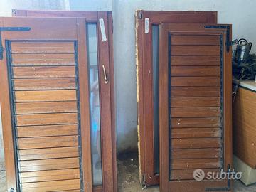 Infissi legno usati – intero blocco € 800