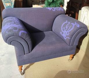 Poltrona grandissima in tessuto blu