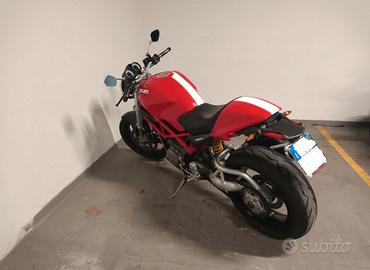Ducati Monster s2R 800