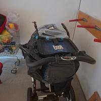 passeggino di marca tedesca con ruote per sterrato