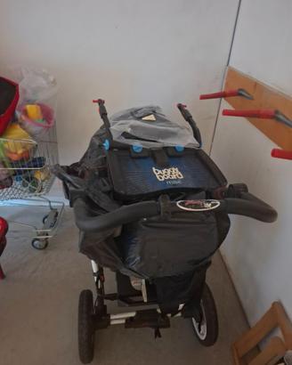 passeggino di marca tedesca con ruote per sterrato