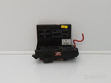 Scatola fusibili distributore corrente anteriore m