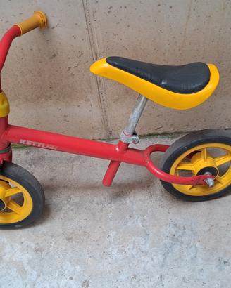 bicicletta senza pedali