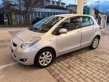 Toyota Yaris 2011 1.3 101cv 6 marce
