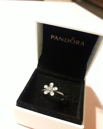 Anello fiore zirconia Pandora