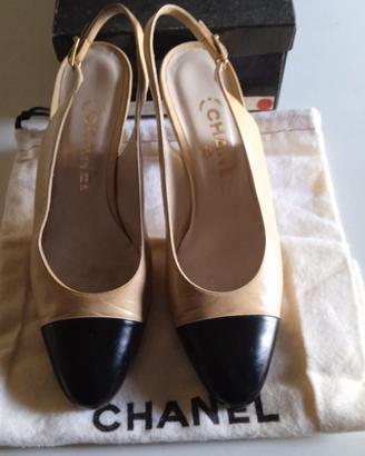 Sandali Chanel Slingback beige e nera in pelle 