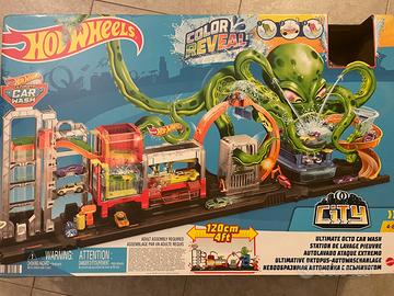 Pista Hot Wheels color revel