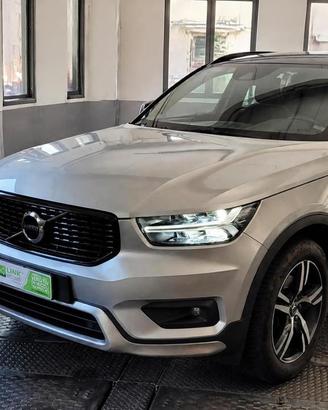 VOLVO XC40 D4 AWD Geartronic R-design