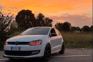 Auto Volkswagen polo 6r