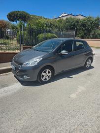 Peugeot 208 del 2014  per neopatentati 