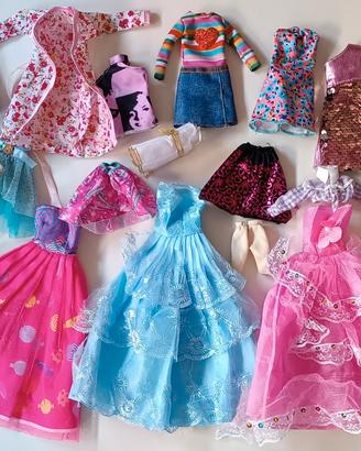 Lotto vestiti Barbie originali.