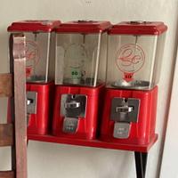 Distributore di caramelle/palline anni ‘60