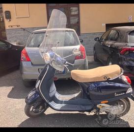 Vespa 50 LXV modello 2011 4 tempi benzina