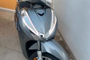 Honda SH300i - anno 2015 - grigio