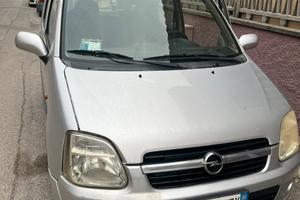 Opel agila 1300