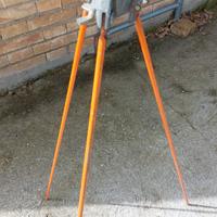 Treppiede in metallo