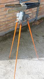 Treppiede in metallo