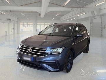VOLKSWAGEN TIGUAN ALLSPACE 2.0 TDI SCR LIFE DSG SU