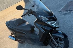 Suzuki Burgman 150 - 2006 - 21.900 km revisionato