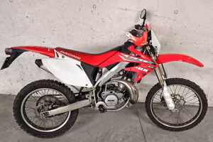 Hm cre 50 six comp