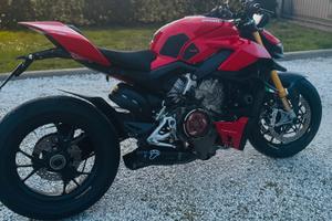 Ducati Streetfighter v4S