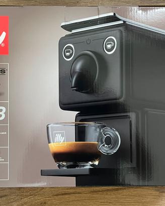illy X3 X-CAPS macchina da caffè nera- nuova