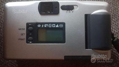 Macchina fotografica konica