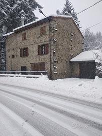 casa in pietra ristrutturata