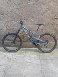 Commencal Clash 2019 tg.M