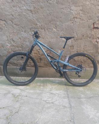 Commencal Clash 2019 tg.M