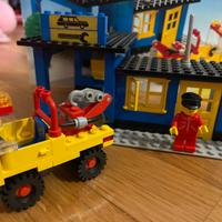 LEGO 6363 Auto Repair Shop vintage 1980