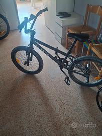 bicicletta bmx