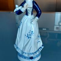 Statuina in porcellana vintage