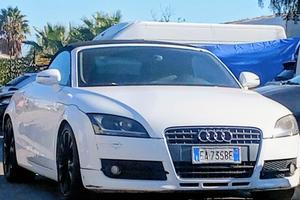 Audi TT MK2 2.0 tfsi anno 2010
