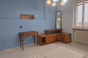 Camera con bagno privato a Trecate