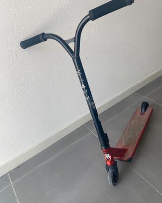 monopattino SLAMM Assault IV Red SL1416 By London