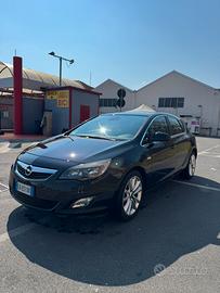 Opel Astra 2.0 CDTI 160 CV — 2010