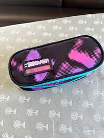 Astuccio seven