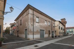 APPARTAMENTO LUMINOSO E FUNZIONALE AL PRIMO PIANO!