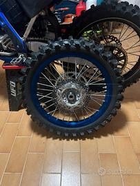 CERCHI YZ 125