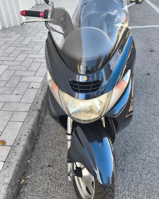 Burgman 400