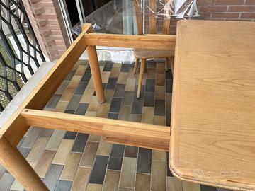 Tavolo quadrato in legno anni 80’