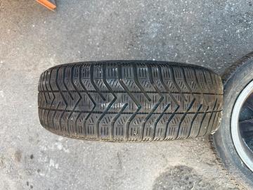 4+1 gomme invernali Pirelli 175/60 R15 81T M+S