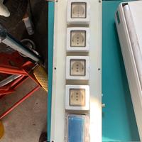 BTicino Cassette elettriche da banco