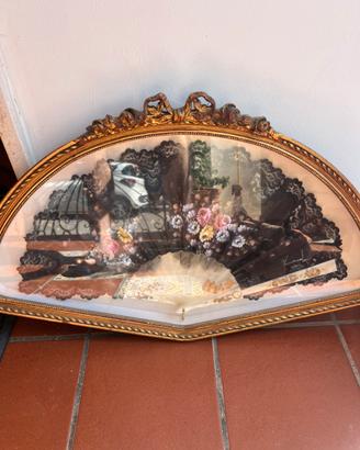 Magnifico Ventaglio Decorativo in Cornice Dorata